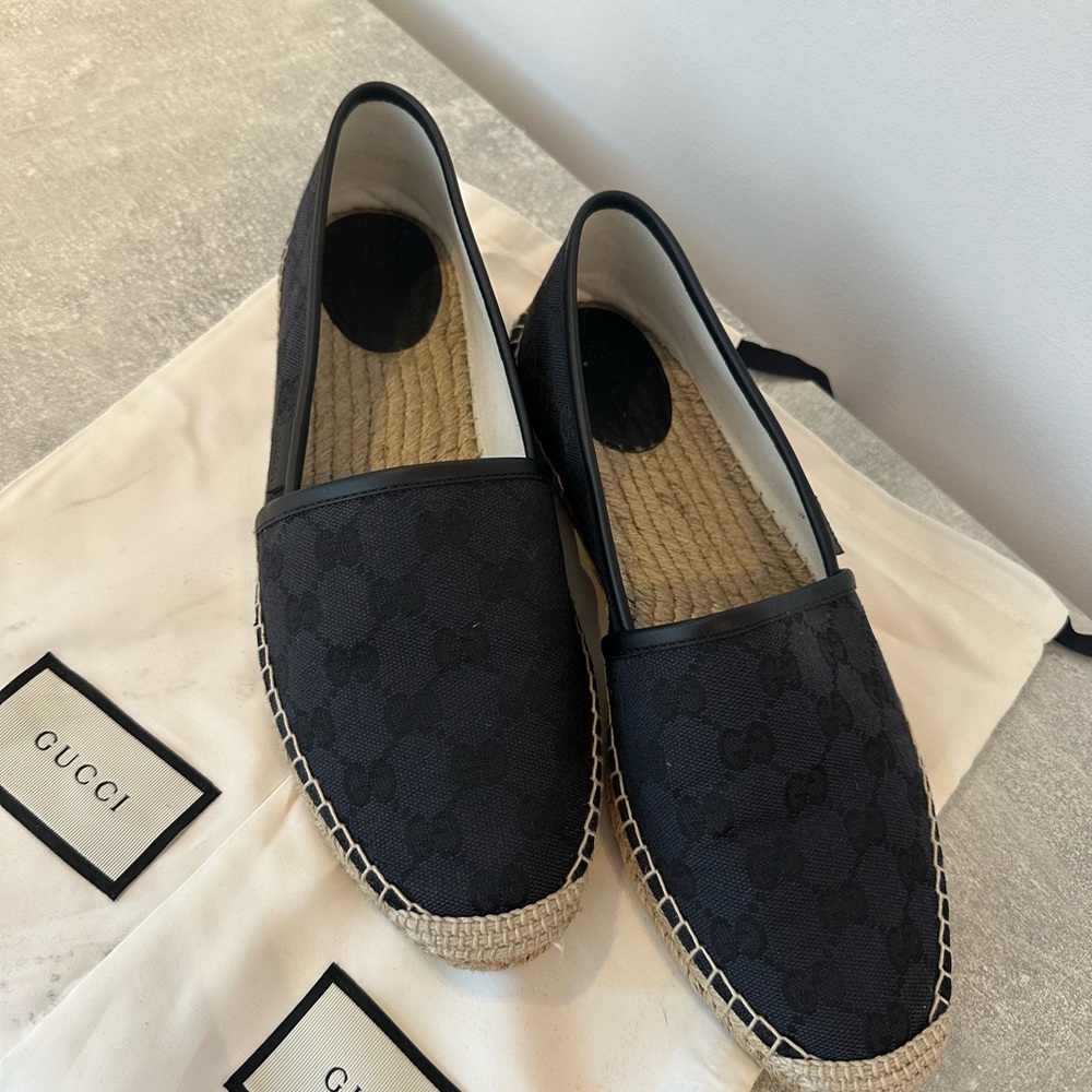 💙 Gucci Navy Espadrilles 💙 Size 41 💙 Lightly Worn 💙